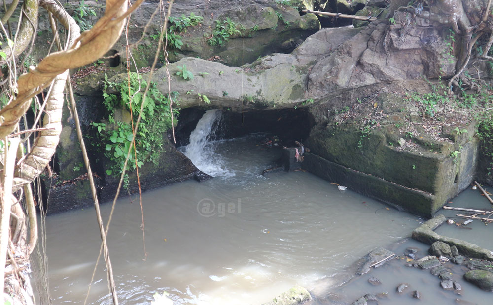 batu bolong majalangu