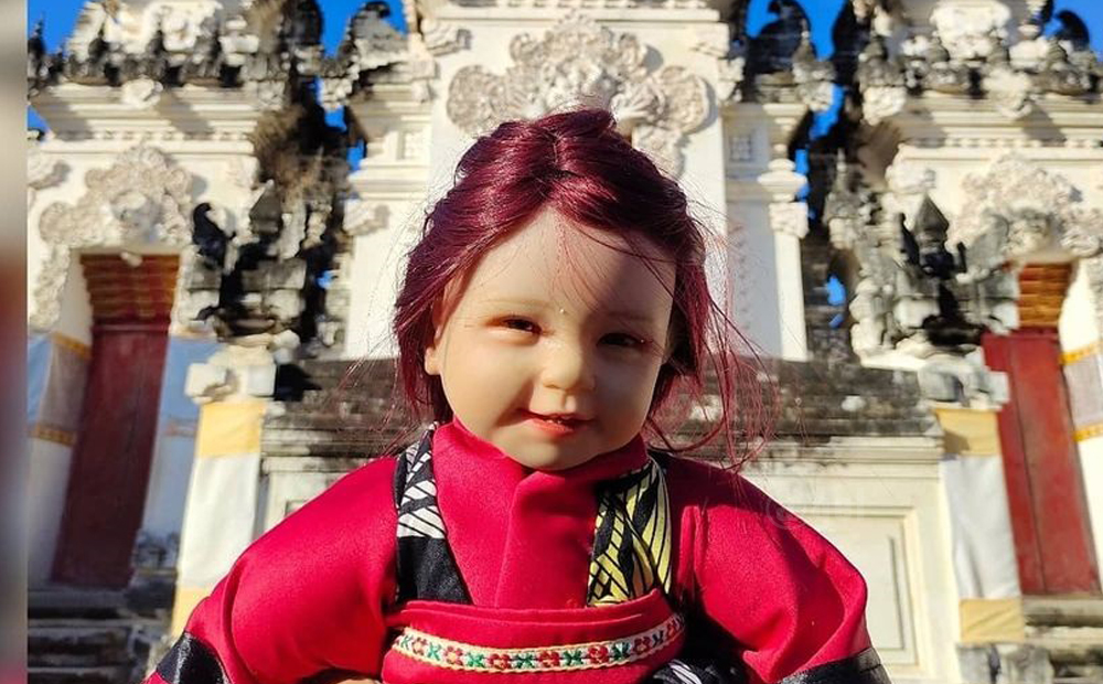 boneka arwah queen athena fortune